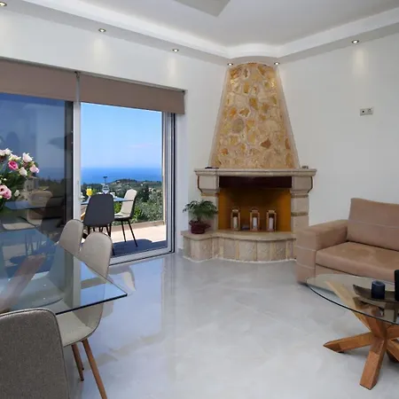 Fuer 6 Personen Und 2 In Lefkada *