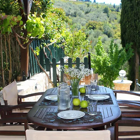 Ferienhaus Fuer 6 Personen Und 2 In Lefkada Tsoukaládhes