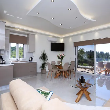 Fuer 6 Personen Und 2 In Lefkada Ferienhaus Tsoukaládhes