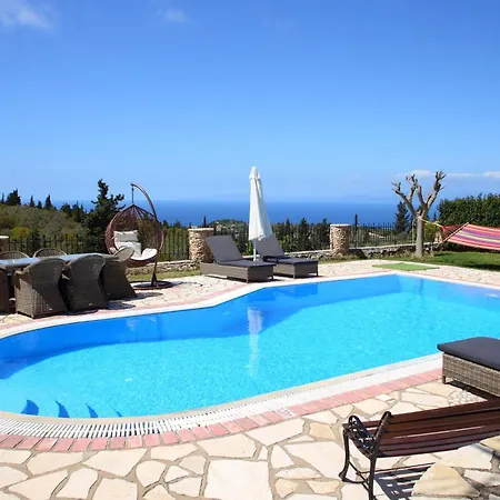 Fuer 6 Personen Und 2 In Lefkada Ferienhaus *